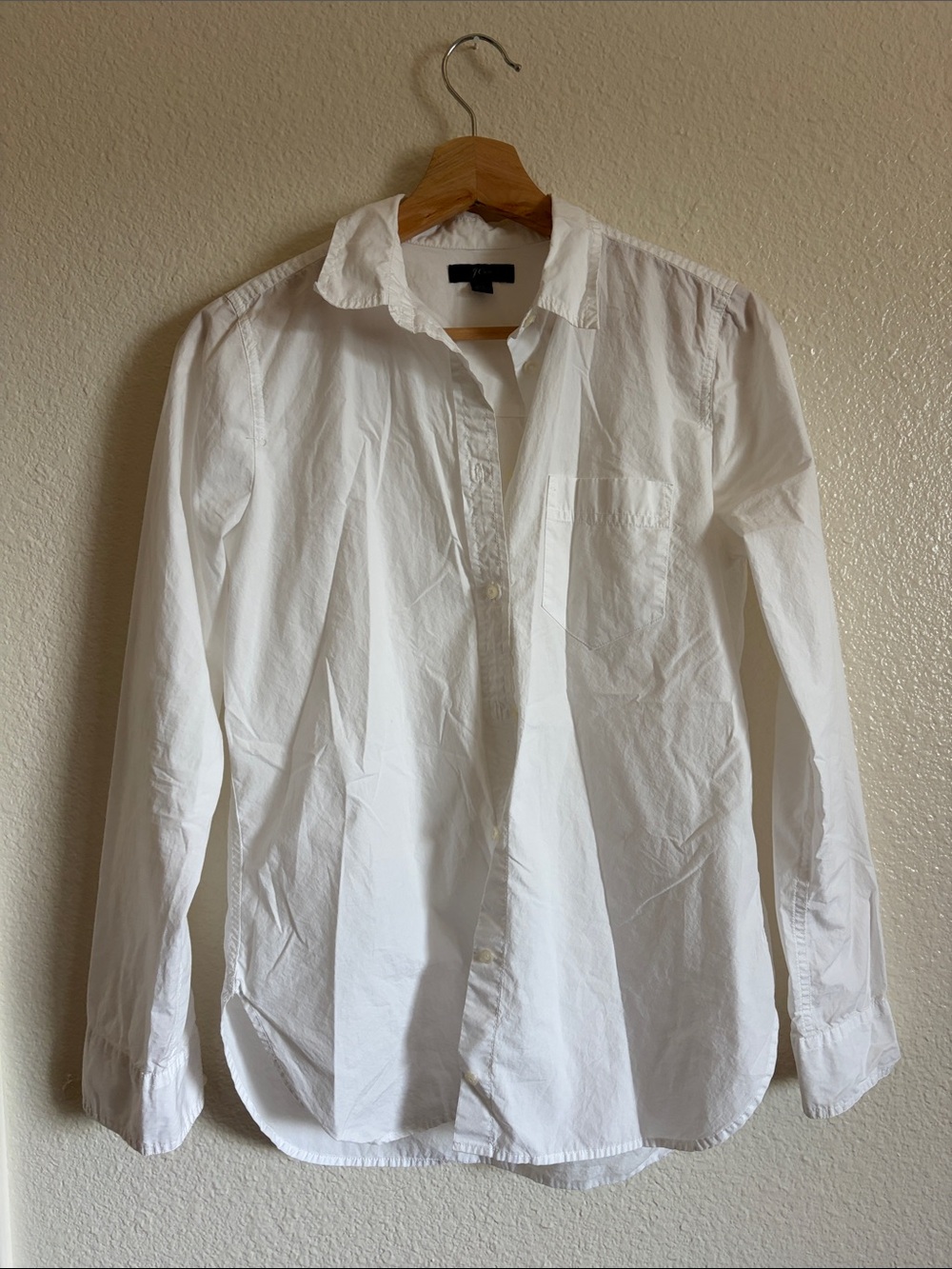 Women’s White Button-Up Shirt - Classic Collar boyfriend style